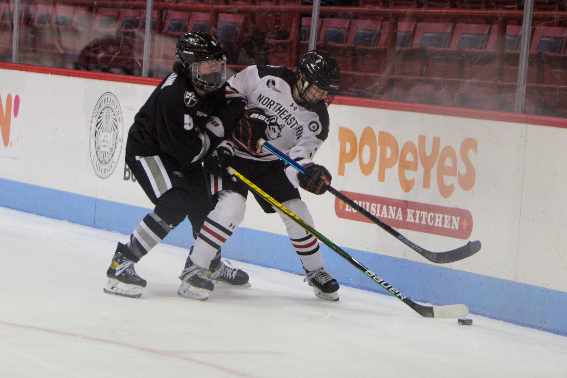 Northeastern Clinches Fourth Straight Hockey East Championship Wrbb Sports 