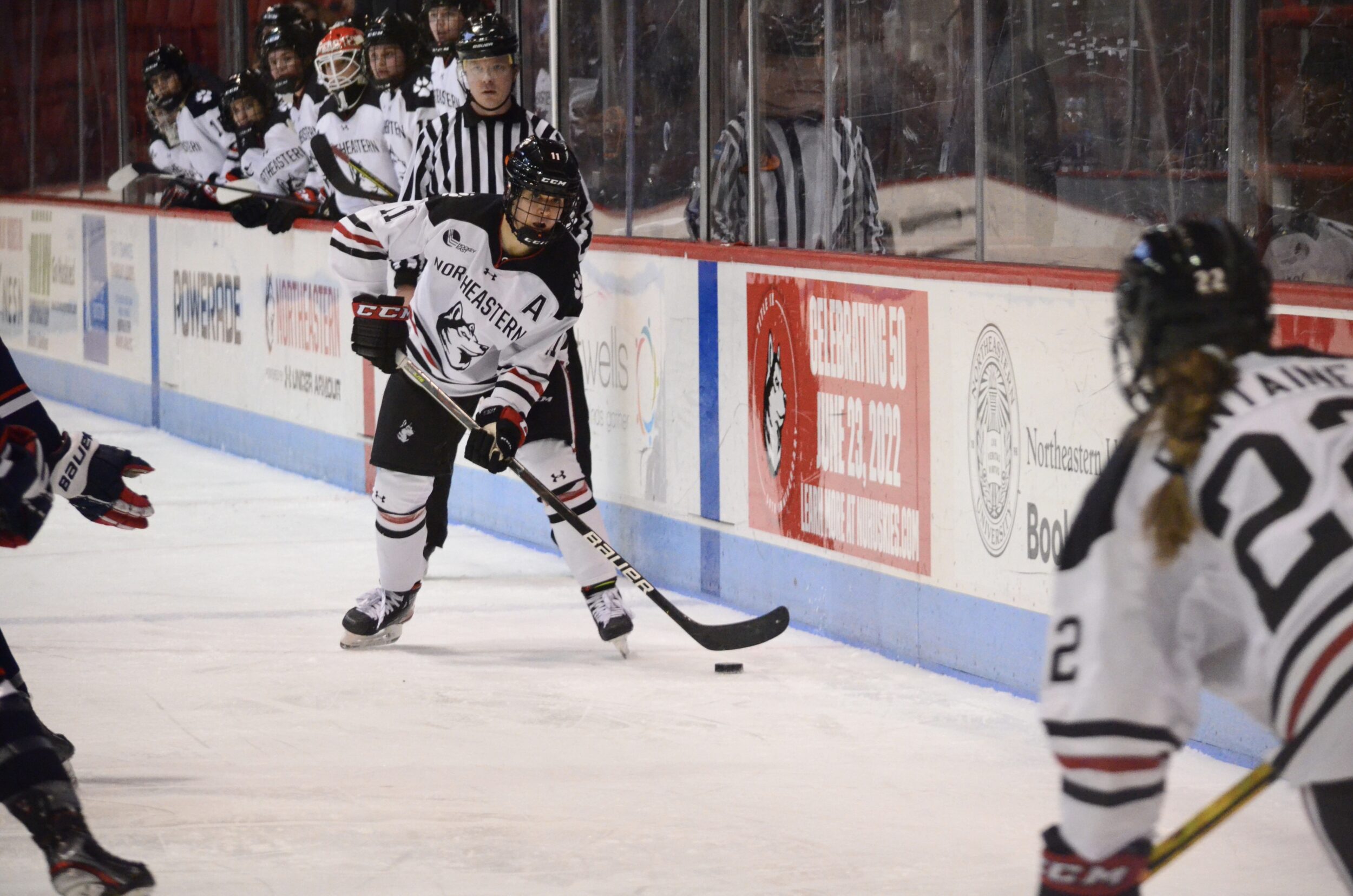 No. 7/5 Huskies Skate Past Terriers, 4-1 - Northeastern University